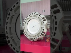 방폭은 높은 만 빛을 이끌었습니다