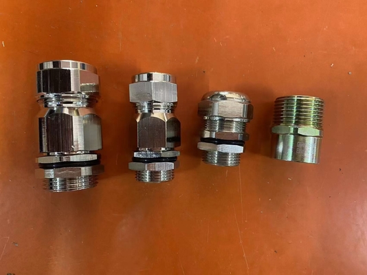 ATEX / EX 6-12mm 케이블을 위한 은 표면으로 검증 케이블 글랜드
