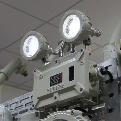 IP66 LED 방폭 비상등 – 2x3W, 90lm/W, 위험 지역용 내화성