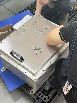 커스터마이징 할 수 있는 폭발 방지 유도 상자 (explosion proof conduit box)