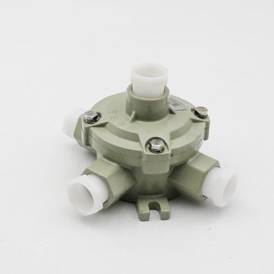 석유가스 산업의 폭발 방지 연결 상자 G1/2 위험 구역에 적합한 케이블 입구 벽 설치 방법