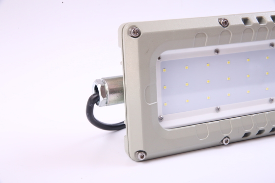 50W 100lm/w 효율성 폭발 방지 LED 선형 조명 1 및 2 구역 21 및 22 구역