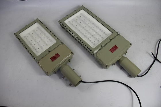 50W GYD9701 폭발 방지 LED 홍수 조명 130lm/W 화학 산업 연구실 Ip66 방수