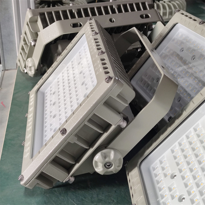 200W ATEX 인증 폭발 방지 LED 홍수등 석유화학 160lm/W 뤼멘 출력용 방화 방지 조명 솔루션