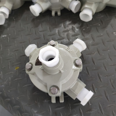 사용자 지정 장치 IP66 방수 ATEX 접합 상자 장치 불 retardant 전력 220V / 380V 주조 알루미늄 접합 상자