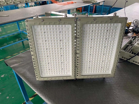 IP66 WF2 알루미늄 합금 방화 방지 CREE 램프 껍질과 LED 플라드 라이트