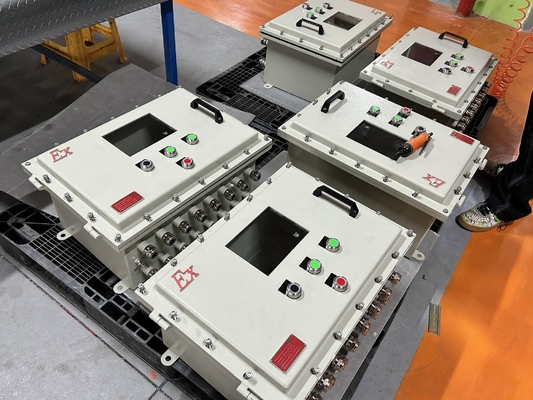 ATEX/IECEx 인증 폭발 방지 배포판 220V/380V 펌프 시작기 IP65 등급
