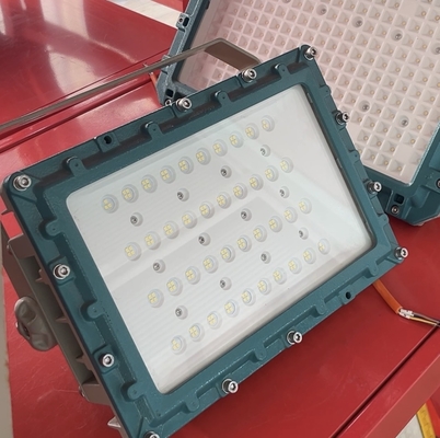 ATEX/IECEx 폭발 방지 LED 홍수등 50W, 150W & 200W, IP66 방수성