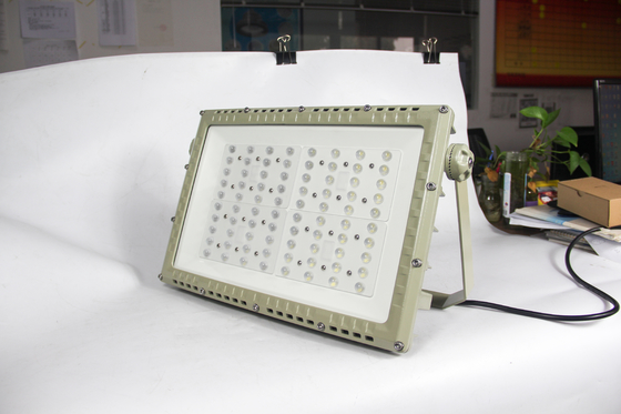 방폭 LED 도로 조명 250W | ATEX CNEX 인증, 위험 지역 1 구역 2 구역 적용