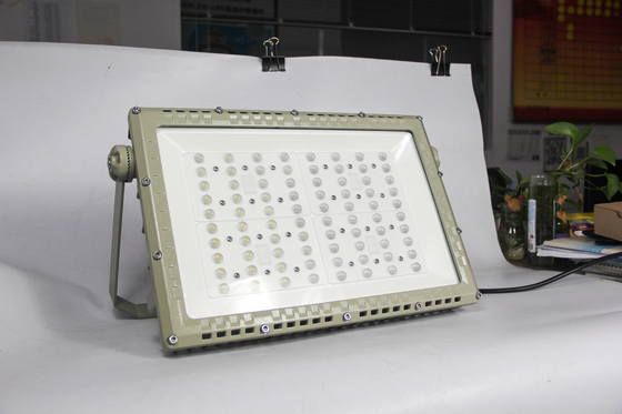 방폭 LED 도로 조명 250W | ATEX CNEX 인증, 위험 지역 1 구역 2 구역 적용