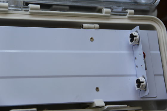 ATEX/IECEx/CNEX 인증 위험 지역 LED 조명, IP66 등급, 5년 보증, 맞춤형 와트 및 크기, 내구성이 뛰어난 BYS 시리즈 방폭형 선형 조명, 삼중 인증