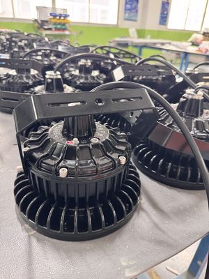 가장 많이 판매되는 LED 조명 장착장치 100w 200w 높은 베이 조명 공장 가격 120lm / w 폭발 방지 램프 제조업체