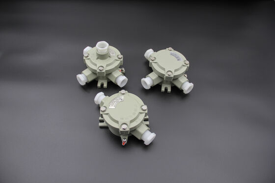 IP66 Cast Aluminum Waterproof 220V/380VAC 1-5Way Explosion Proof Junction Box for Warehouse Industry 위험 지역