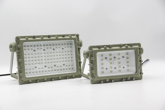 ATEX 알루미늄 합금 셸 구역1,2 고전력 200W 240W LED 플라드 라이트 폭발 방지 IP66 등급 6000-6500K OEM ODM