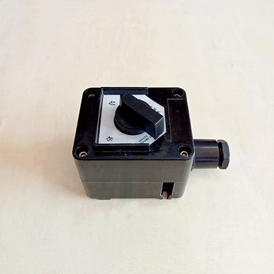IP65 방화 방지 선택기 220V / 380V 전압에 대한 귀하의 필요에 따라